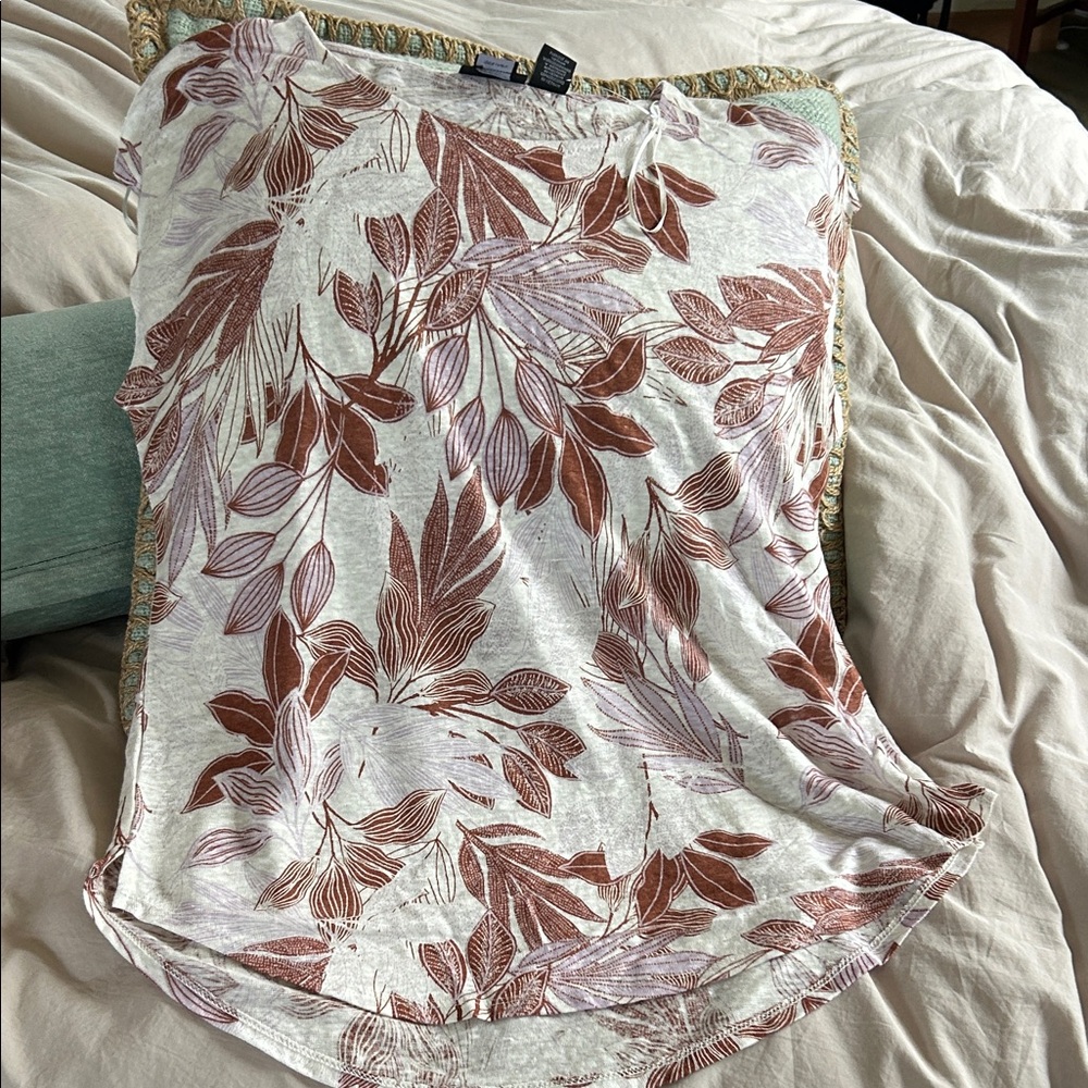 Tahari Brown and Cream Linen Top
